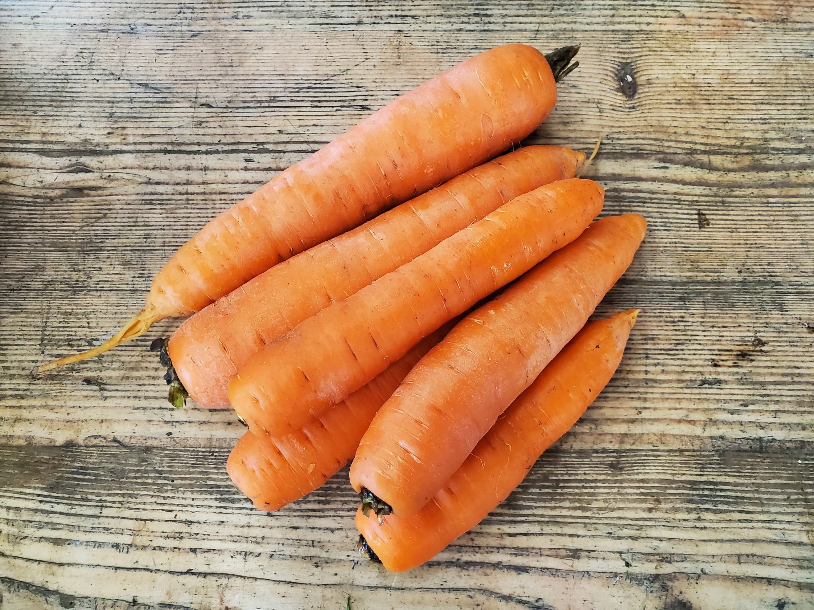 Carrots - washed